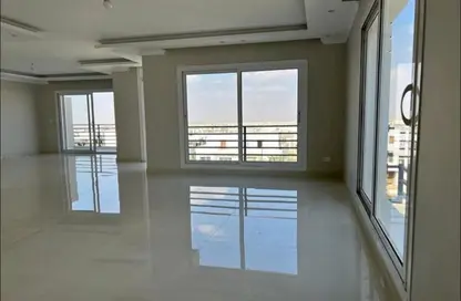 Duplex - 3 Bedrooms - 3 Bathrooms for sale in Hyde Park - 5th Settlement Compounds - The 5th Settlement - New Cairo City - Cairo