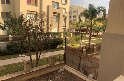 شقة - 2 غرف نوم - 2 حمامات للبيع في ذا فيلدج - المستثمرين الجنوبية - مدينة القاهرة الجديدة - القاهرة