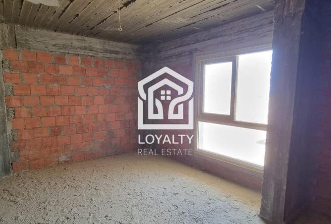 8177106 - Property Image 2