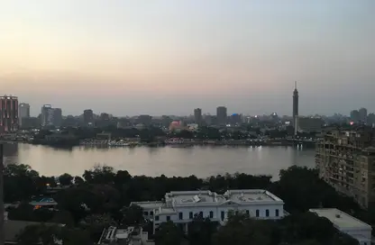 طابق كامل - استوديو - 5 حمامات للايجار في جاردن سيتي - القاهرة