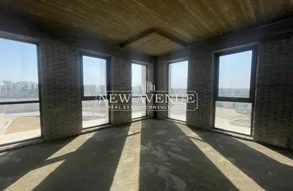 Office Space - Studio - 1 Bathroom for rent in Mivida - 5th Settlement Compounds - The 5th Settlement - New Cairo City - Cairo
