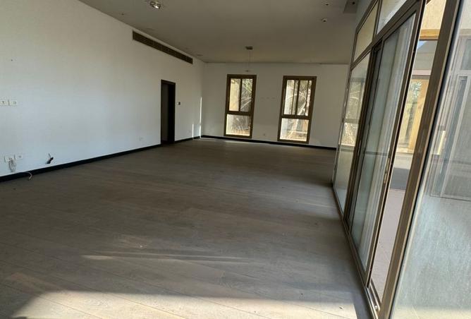 8175193 - Property Main Image