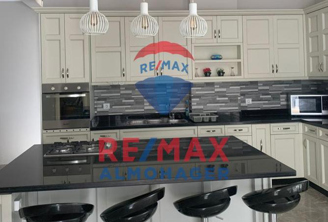 8041580 - Property Image 3