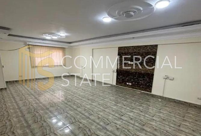 8347889 - Property Image 2