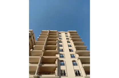 Shop - Studio - 1 Bathroom for rent in Moez Al Dawla St. - 6th Zone - Nasr City - Cairo