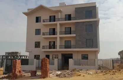 Apartment - 3 Bedrooms - 2 Bathrooms for sale in Bait Alwatan - The 5th Settlement - New Cairo City - Cairo