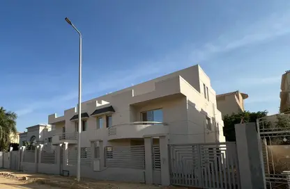 فيلا - 3 غرف نوم - 3 حمامات للبيع في النخيل - كمبوندات الشروق - مدينة الشروق - القاهرة