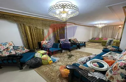 شقة - 3 غرف نوم - 2 حمامات للايجار في شارع ابراهيم شحاته - المنطقة التاسعة - مدينة نصر - القاهرة