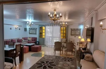 Apartment - 3 Bedrooms - 2 Bathrooms for sale in Hassan Ma'moon St. - 6th Zone - Nasr City - Cairo