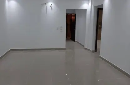شقة - 3 غرف نوم - 2 حمامات للايجار في جاليريا  مون فالى - المستثمرين الجنوبية - مدينة القاهرة الجديدة - القاهرة
