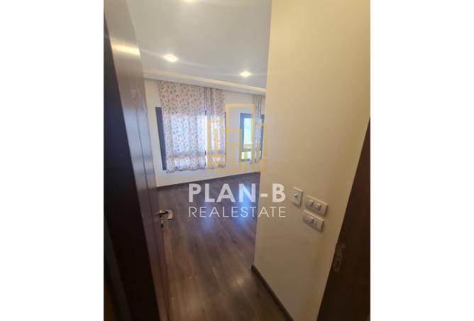 7992077 - Property Image 2