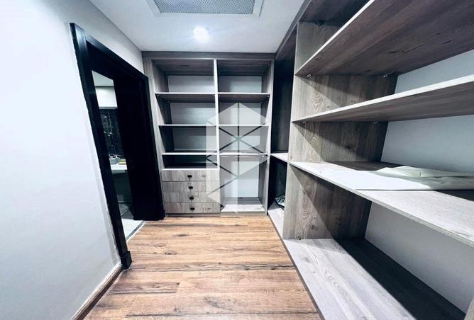 8279100 - Property Image 3