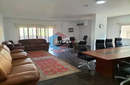 Office Space - Studio - 4 Bathrooms for rent in Maadi - Hay El Maadi - Cairo