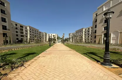 Apartment - 3 Bedrooms - 3 Bathrooms for sale in Village West - Sheikh Zayed Compounds - Sheikh Zayed City - Giza