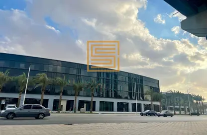 Office Space - Studio - 1 Bathroom for sale in Lake View Residence - 5th Settlement Compounds - The 5th Settlement - New Cairo City - Cairo