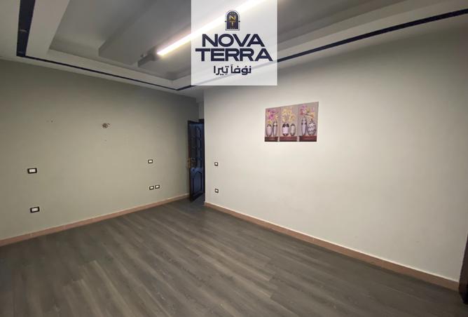 8241626 - Property Image 2