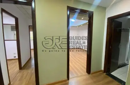Office Space - Studio - 3 Bathrooms for rent in Gameat Al Dewal Al Arabeya St. - Mohandessin - Giza