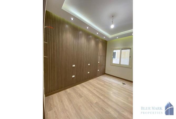 8391377 - Property Image 3