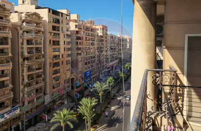شقة - 3 غرف نوم - 3 حمامات للبيع في سموحة - حي شرق - الاسكندرية