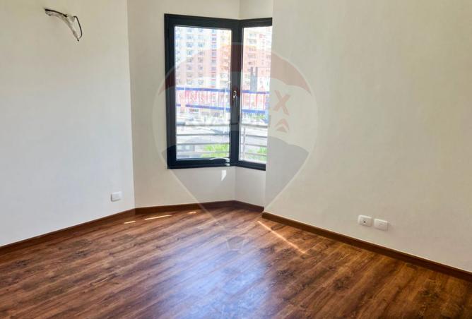 8033728 - Property Image 2