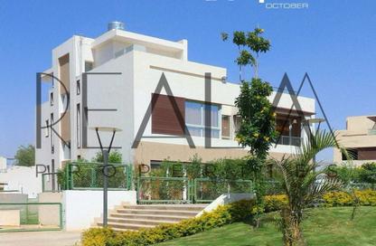 Villa - 2 Bedrooms - 3 Bathrooms for sale in Cleopatra Square - 26th of July Corridor - 6 October City - Giza