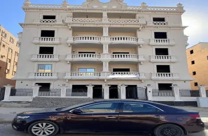 Apartment - 3 Bedrooms - 3 Bathrooms for sale in 1st Neighborhood - 3rd Area - Shorouk City - Cairo