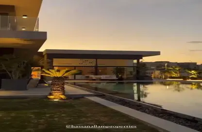 Villa - 5 Bedrooms - 5 Bathrooms for sale in Swan Lake West - 6 October Compounds - 6 October City - Giza