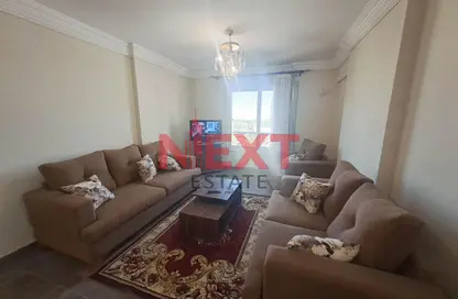 Apartment - 2 Bedrooms - 1 Bathroom for rent in Ahmed Allam St. - Sporting - Hay Sharq - Alexandria