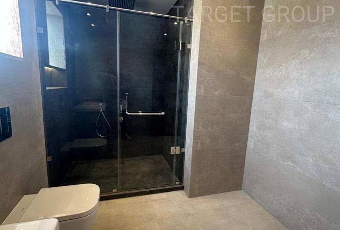 8369932 - Property Image 2