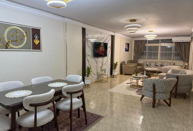 8055602 - Property Image 2