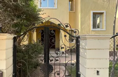 Twin House - 4 Bedrooms - 4 Bathrooms for sale in Madinaty - Cairo