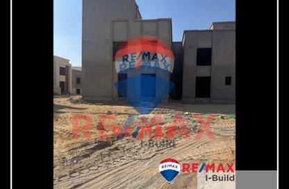 فيلا - 3 غرف نوم - 3 حمامات للبيع في جولف سيتي - مدينة العبور - القليوبية