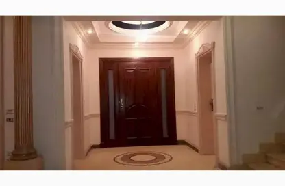 Villa - 6 Bedrooms - 6 Bathrooms for sale in Maxim - The 1st Settlement - New Cairo City - Cairo