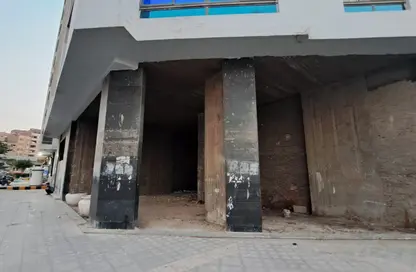 Shop - Studio - 3 Bathrooms for sale in Rayhana Residence - Zahraa El Maadi - Hay El Maadi - Cairo