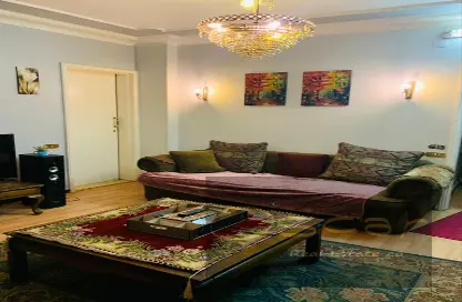 Apartment - 3 Bedrooms - 1 Bathroom for sale in Mohandessin - Giza