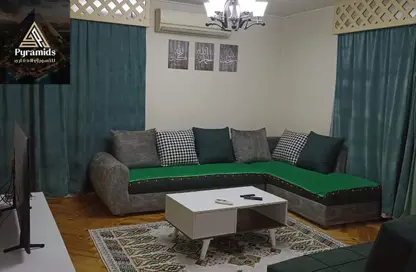 شقة - 3 غرف نوم - 3 حمامات للايجار في شارع الزهراء - الدقي - الجيزة