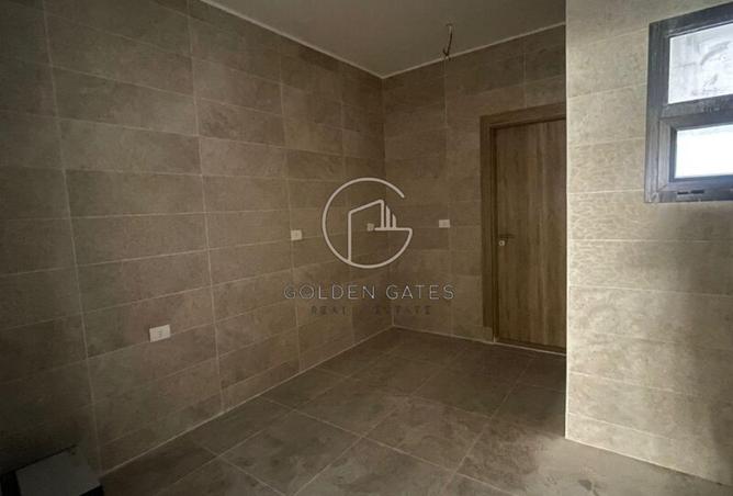 8562188 - Property Image 2