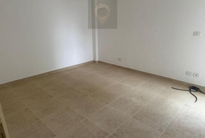 8082034 - Property Image 3