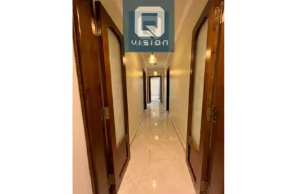 Apartment - 3 Bedrooms - 3 Bathrooms for rent in Zahraa Al Maadi St. - Degla - Hay El Maadi - Cairo