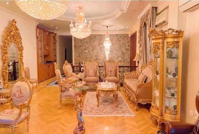 8329400 - Property Image 2