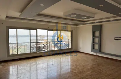 Apartment - 3 Bedrooms - 2 Bathrooms for sale in Abrag Othman St. - Hadayek El Maadi - Hay El Maadi - Cairo
