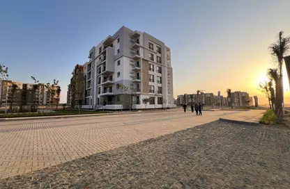 Apartment - 3 Bedrooms - 2 Bathrooms for sale in Westview Residence - New Zayed City - Sheikh Zayed City - Giza