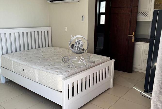 8073700 - Property Image 2