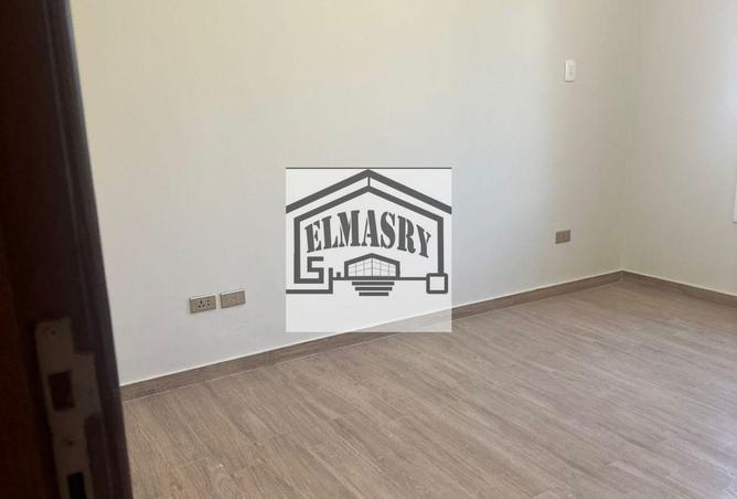 8111425 - Property Image 3