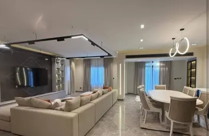 Villa - 4 Bedrooms - 4 Bathrooms for sale in Hyde Park - 5th Settlement Compounds - The 5th Settlement - New Cairo City - Cairo