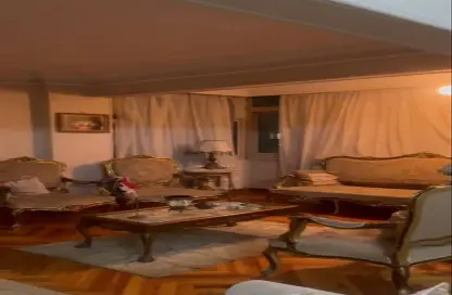 شقة - 4 غرف نوم - 2 حمامات للبيع في شارع المساحه - الدقي - الجيزة شقة - 4 غرف نوم - 2 حمامات للبيع في شارع المساحه - الدقي - الجيزة