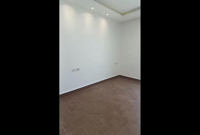 8191122 - Property Image 3