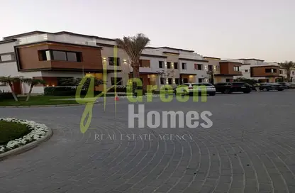 Townhouse - 3 Bedrooms - 4 Bathrooms for sale in Azzar - 5th Settlement Compounds - The 5th Settlement - New Cairo City - Cairo