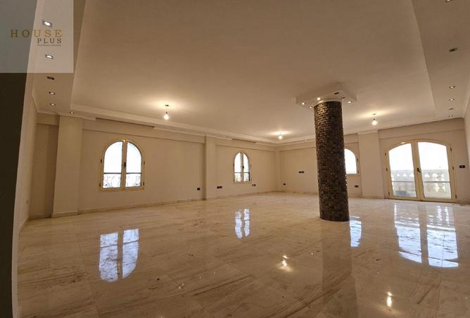 8089381 - Property Image 2