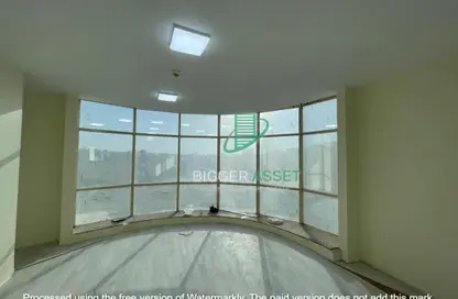 Office Space - Studio - 3 Bathrooms for rent in Al Laselky St. - El Laselky - New Maadi - Hay El Maadi - Cairo